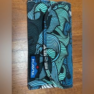 Kavu Ocean Waves Wallet (hard to find print!!)